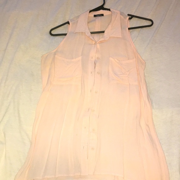 Rue21 Tops - Sleeveless button up tank top